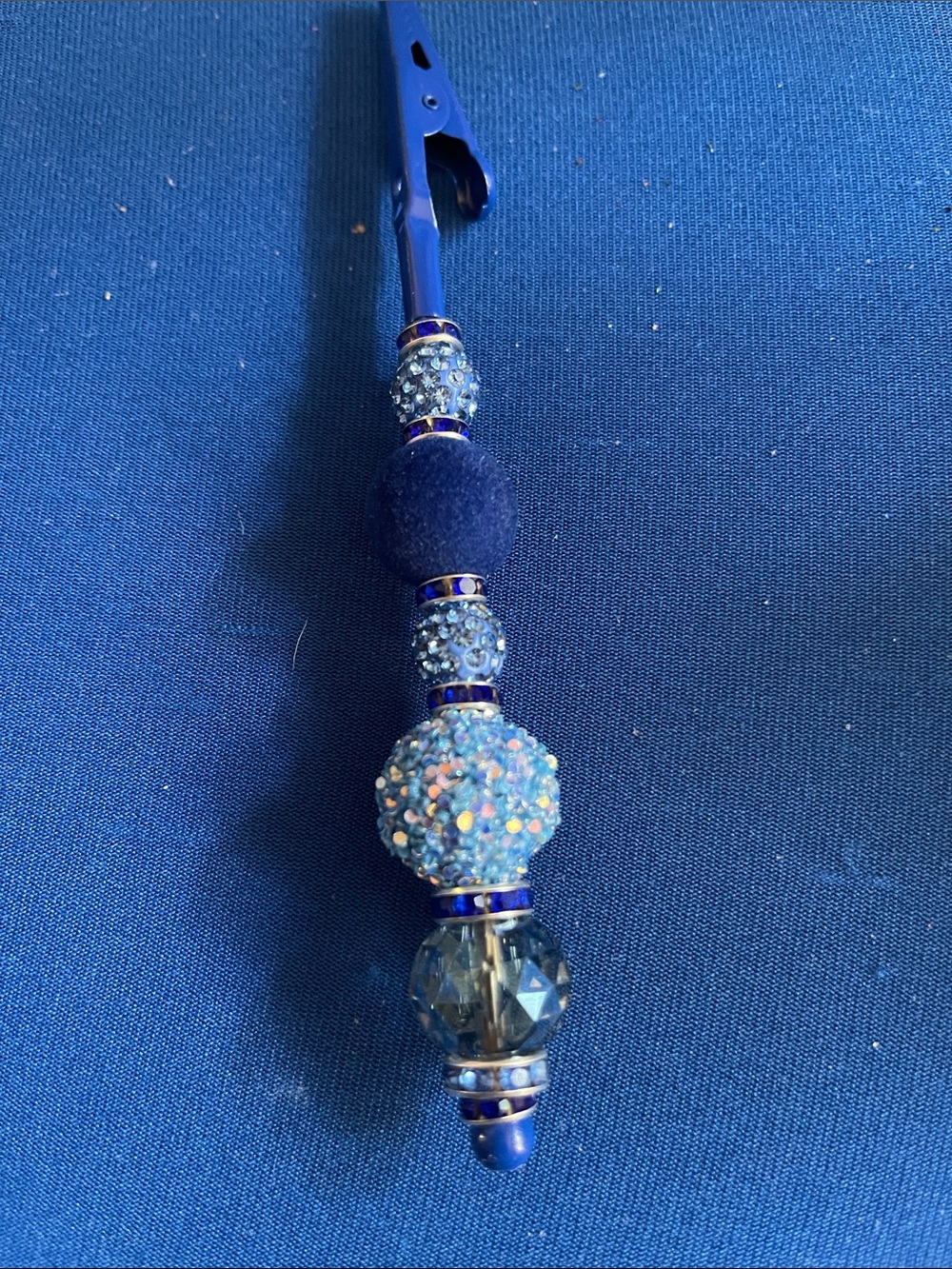 Blue Beaded Decorative smoking clip